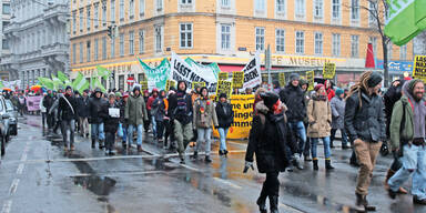 Schl&auml;gereien bei Demo gegen Rassismus