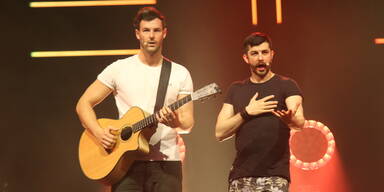 Pizzera & Jaus z&uuml;nden Hit-Feuerwerk