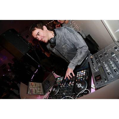 Coral Live Catwalk Challenge