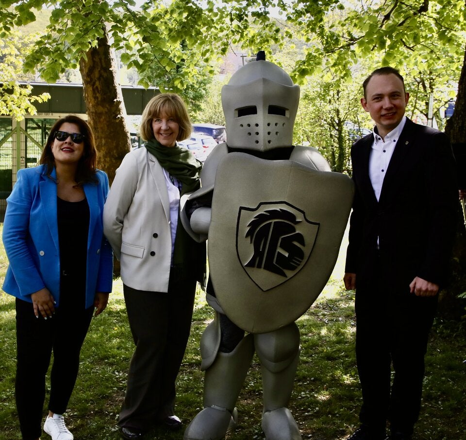 American International School of Vienna AIS Vienna