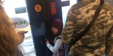 Kindergartenm&auml;dchen muss Kopftuch tragen