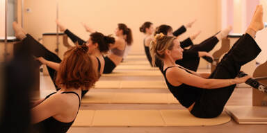 Reformer Pilates war gestern! Dieser neue Workout-Trend aus den USA erobert Wien