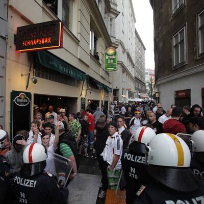 Deutsche Hooligans in Wien