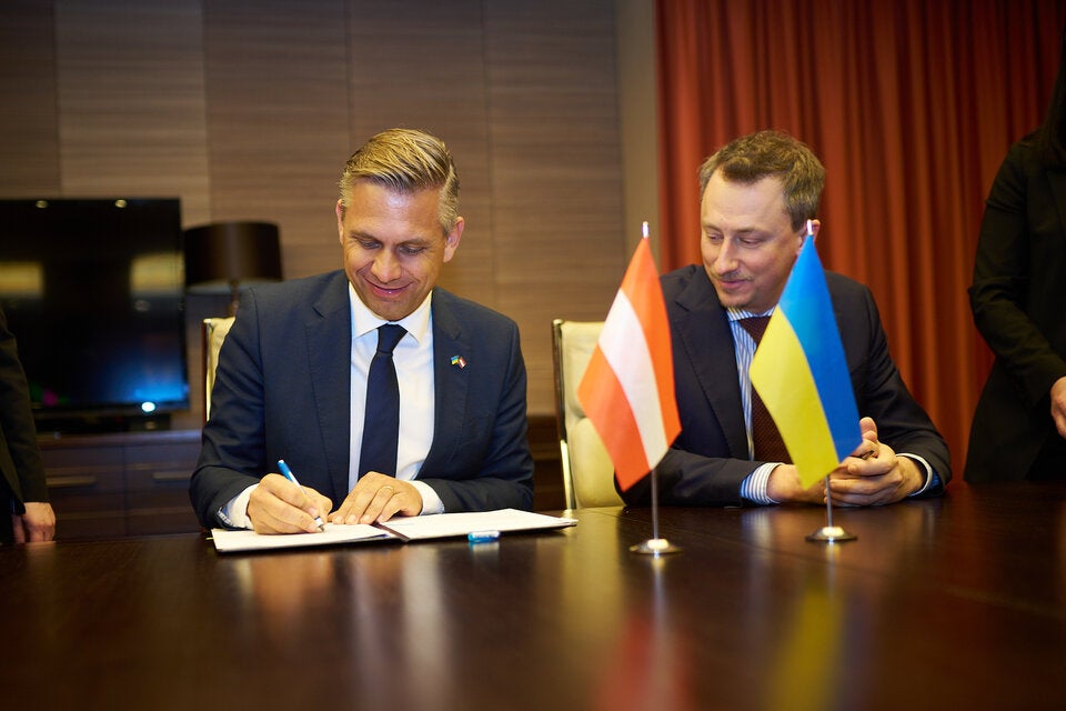 2 Stunden im Bunker, dann 500-Milliarden-Deal in der Ukraine