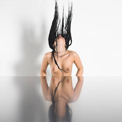 Manfred Kielnhofer, Timeguards / Spiritguards - Skulptur-Malerei-Fotografie bei seiner Arbeit