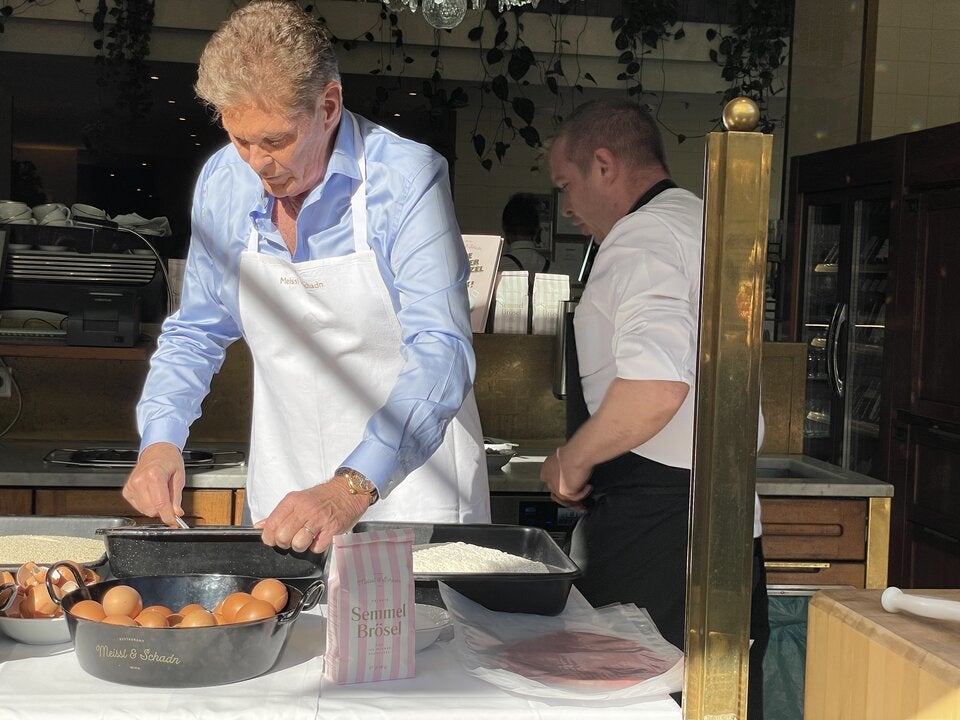 Hasselhoff paniert Wien ein