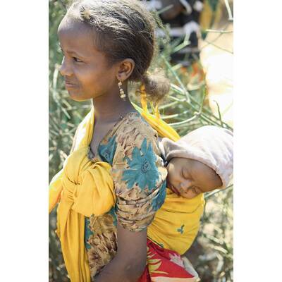 Uschi Fellner mit Almaz Böhm in Äthiopien