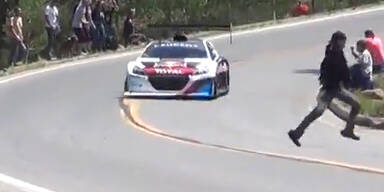 USA: Fans mitten auf einer Rennstrecke