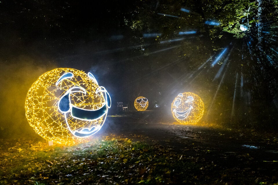 Lichterzauber in Laxenburg: ›ILLUMINA‹ feiert 5 Jahre Magie im Schlosspark