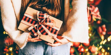 Im Durchschnitt kaufen Schenker sieben Geschenke