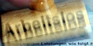 Im Juli waren knapp 320.000 Personen ohne Arbeit