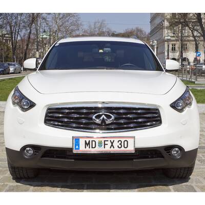 Japanisches Luxus-SUV