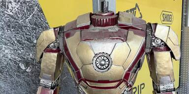 Iron Man-Statue enthauptet - 1.000 Euro Kopfgeld
