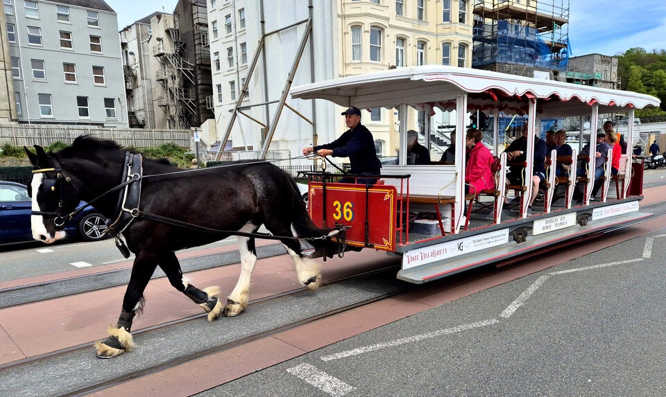 Douglas Horse Tram. Die älteste aktive Pferdebahn besteht seit 1876.
