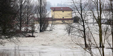 Ein Toter auch in Norditalien
