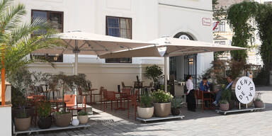 "Decentral" als Ableger des Caf&eacute; Centrals feiert Er&ouml;ffnung