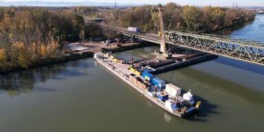 Erster Pfeiler der Mauthausener Br&uuml;cke fertig