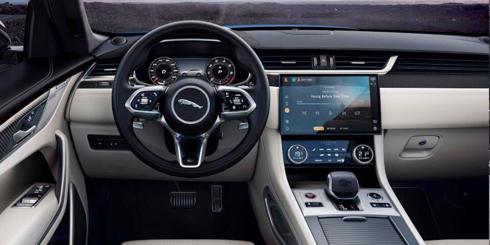 Jaguar frischt den F-Pace SVR auf