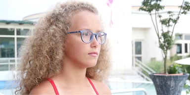 Janina Falk.png