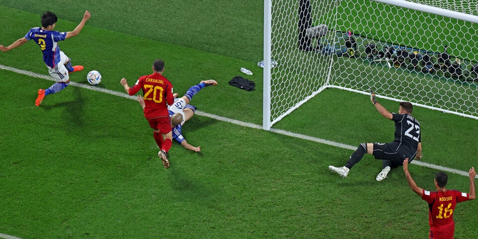 Mega-Wirbel um dieses Japan-Tor