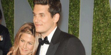 Aniston zeigte sich erstmals mit ihrem John