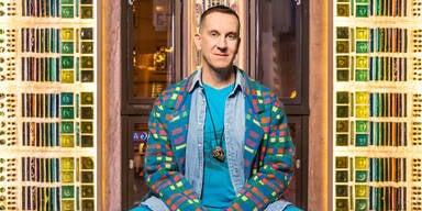 Designer-Talk: Jeremy Scott über seine neue Kostümshow in Berlin