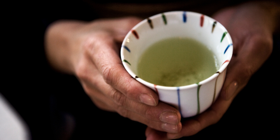 Schlechter Atem? Dieser Tee hilft gegen Mundgeruch