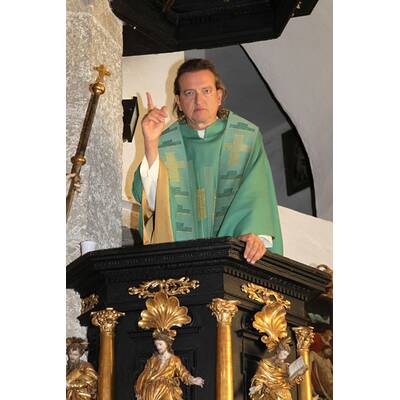 Vier Frauen und ein Todesfall - Kellerkinder