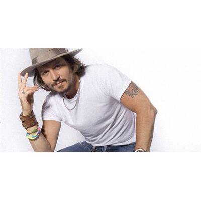 Johnny_Depp_Pirates_Pemiere_2003