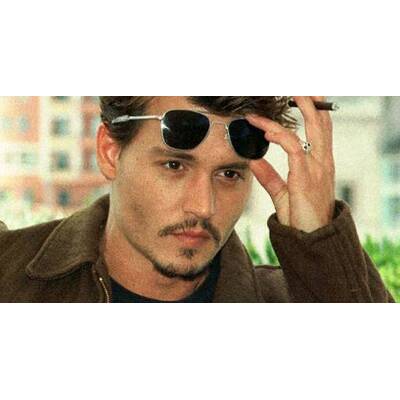 Johnny_Depp_Pirates_Pemiere_2003