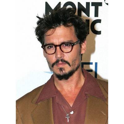 Johnny_Depp_Pirates_Pemiere_2003