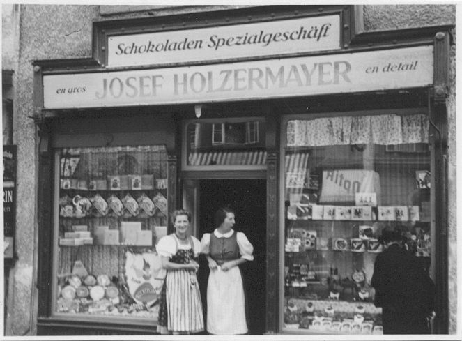 Historische Aufnahme der Confiserie Holzermayr