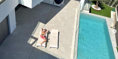 Julian allein zu Hause