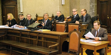 Beamte verkauften Millionen Daten