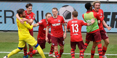 1. FC K&ouml;ln bleibt Erstklassig