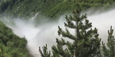 Hier schießen 22.000 Liter Wasser pro Sekunde aus dem Rohr