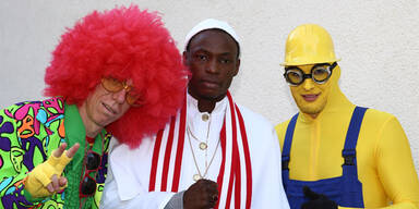 Köln-Coach Peter Stöger im Hippie-Look