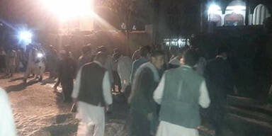 Mindestens 30 Tote nach Selbstmord-Anschlag in Moschee