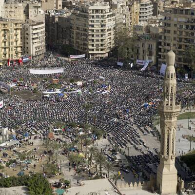 Straßenschlachten am Tahrir Platz in Kairo (Donnerstag)
