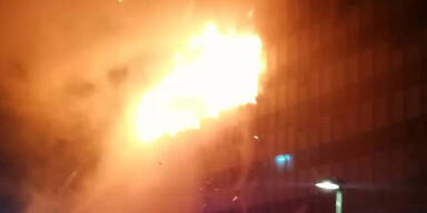 Parlamentsgeb&auml;ude durch Brand teilweise zerst&ouml;rt