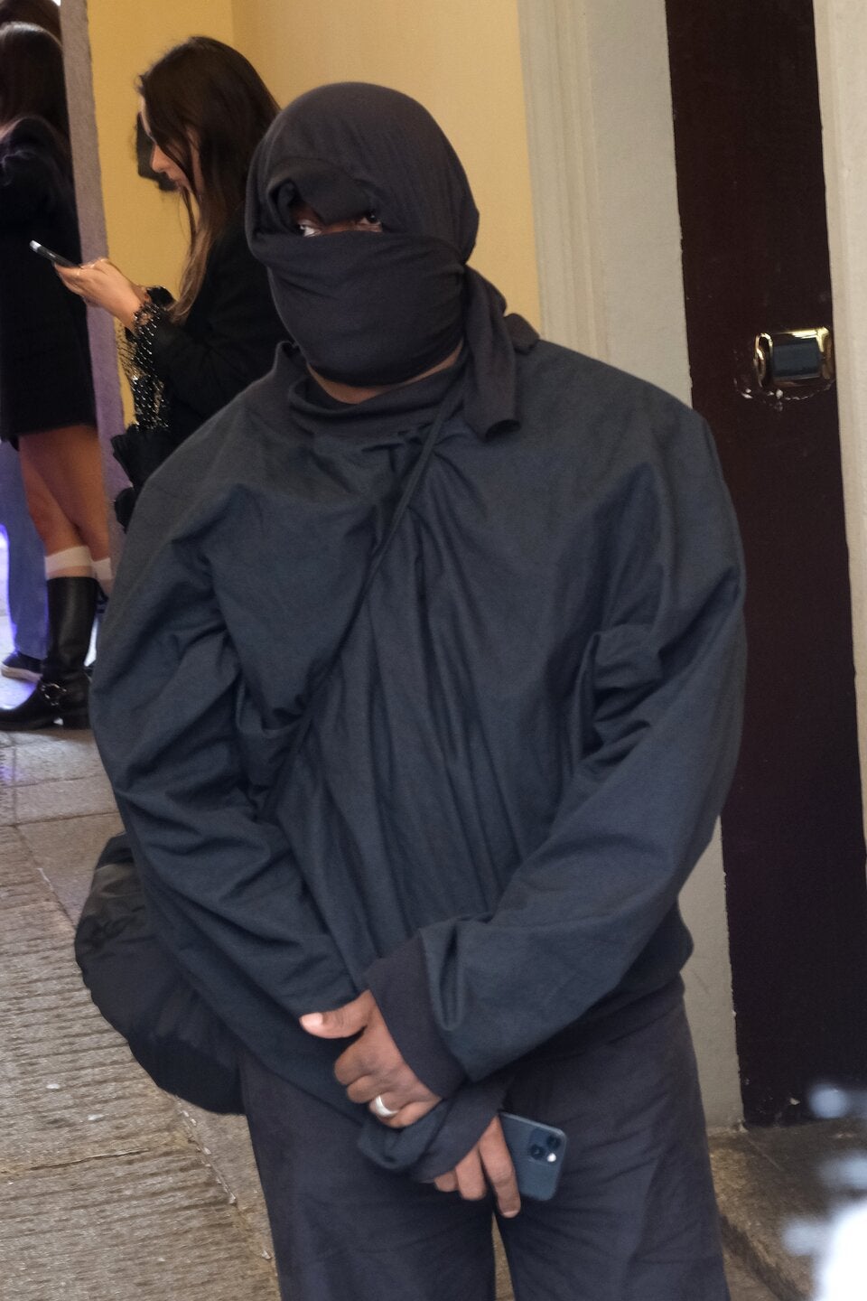 Kanye erregt mit Nazi Cover und Backstreet-Boys-Sample