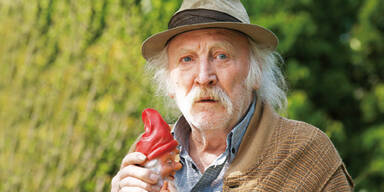 Promis fliegen auf Mundl-Kult