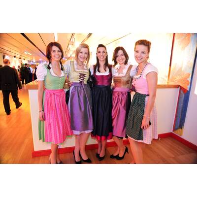 Voten Sie für das schönste Dirndl 