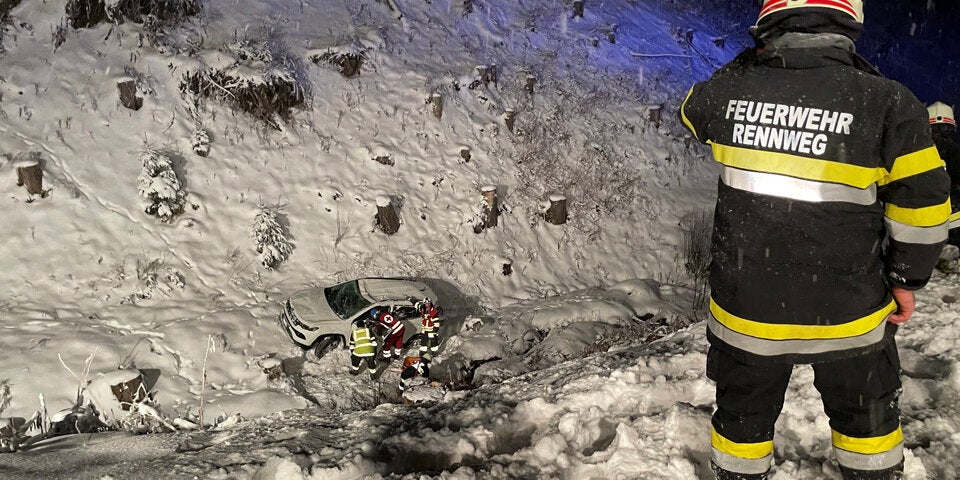 Auto überschlägt sich am Katschberg mehrmals