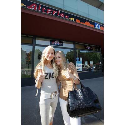 Anastasia Sokol: Die schönsten Bilder von Lugner-Freundin Katzi