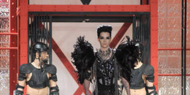 Catwalk-Premiere: Bill Kaulitz modelt in Mailand