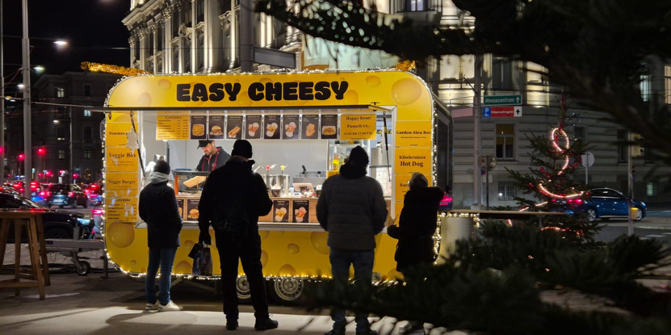 Open Air X-MAS Vibes am Schwarzenbergplatz