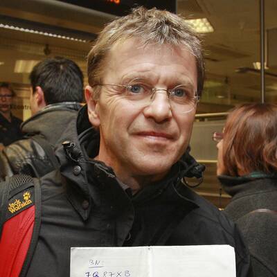 Mit Militärflugzeug in die Heimat