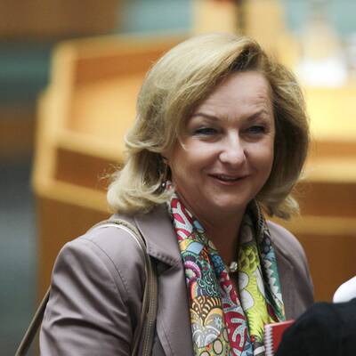 Maria Fekters erster Parlaments-Auftritt als Finanzministerin