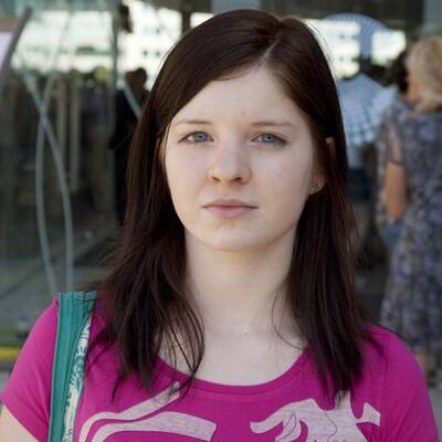 So kämpfen Tausende um Uniplatz